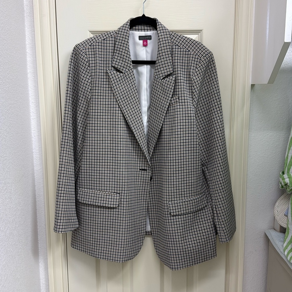 Vince Camuto plaid blazer
